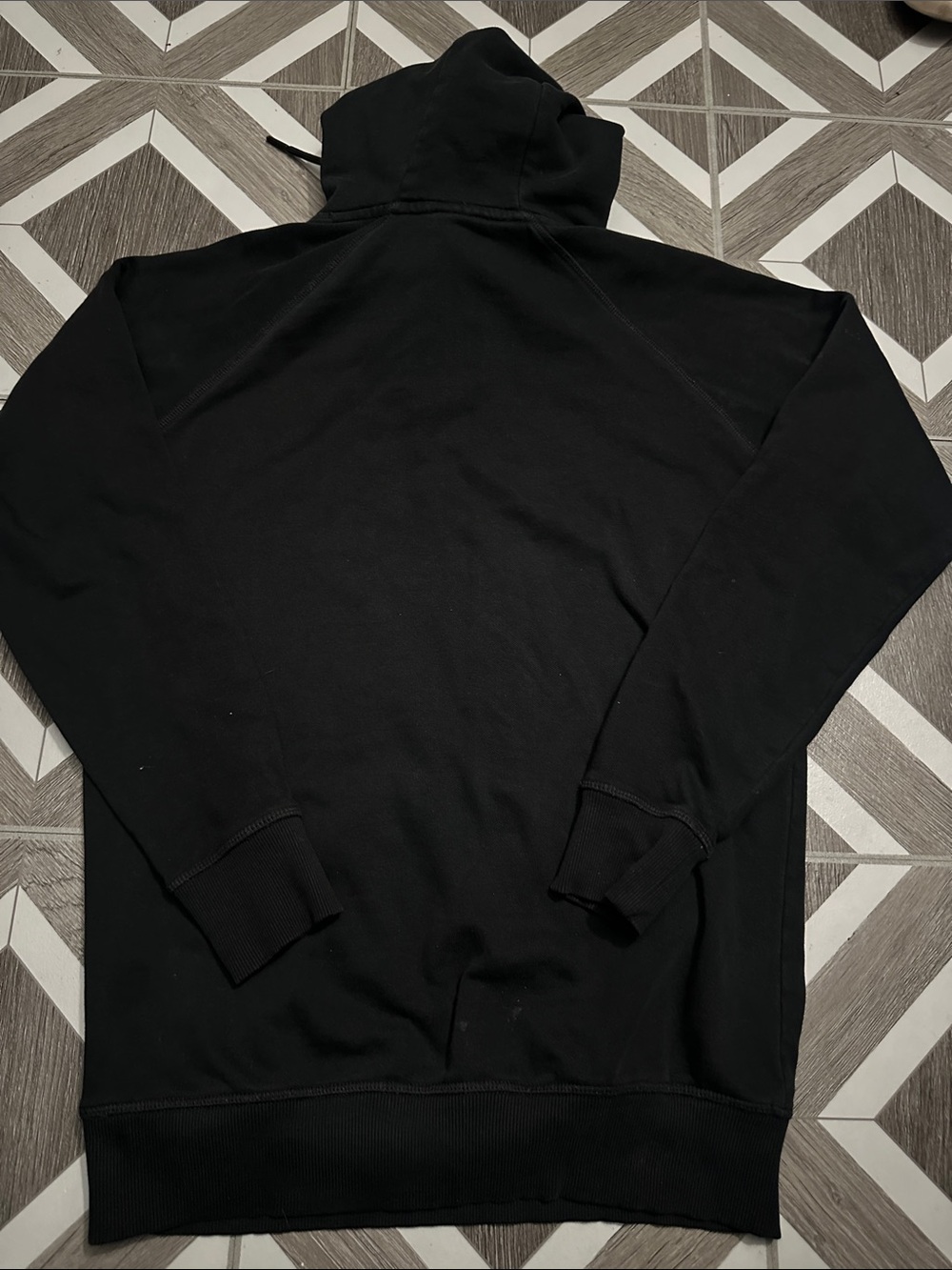 Gymshark Black Pullover Hoodie with White Logo - Picture 5 of 6